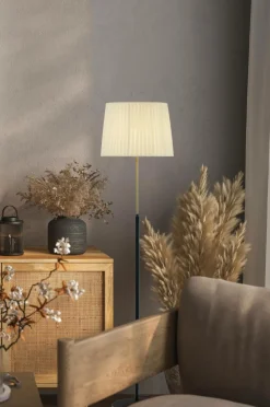 Aneta Lighting Gulvlampe Ezai^ Gulvlamper