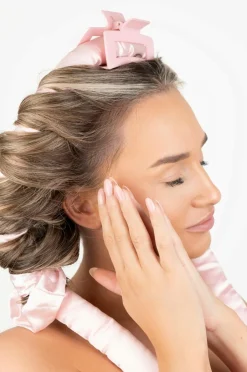 Brushworks Heatless Curler^ Styling