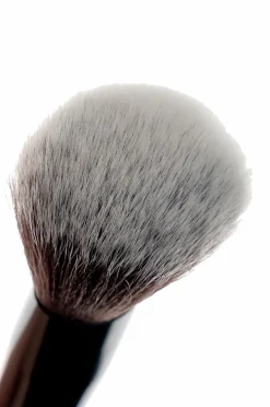 Outlet No. 12 Blush Brush Makeupbørster