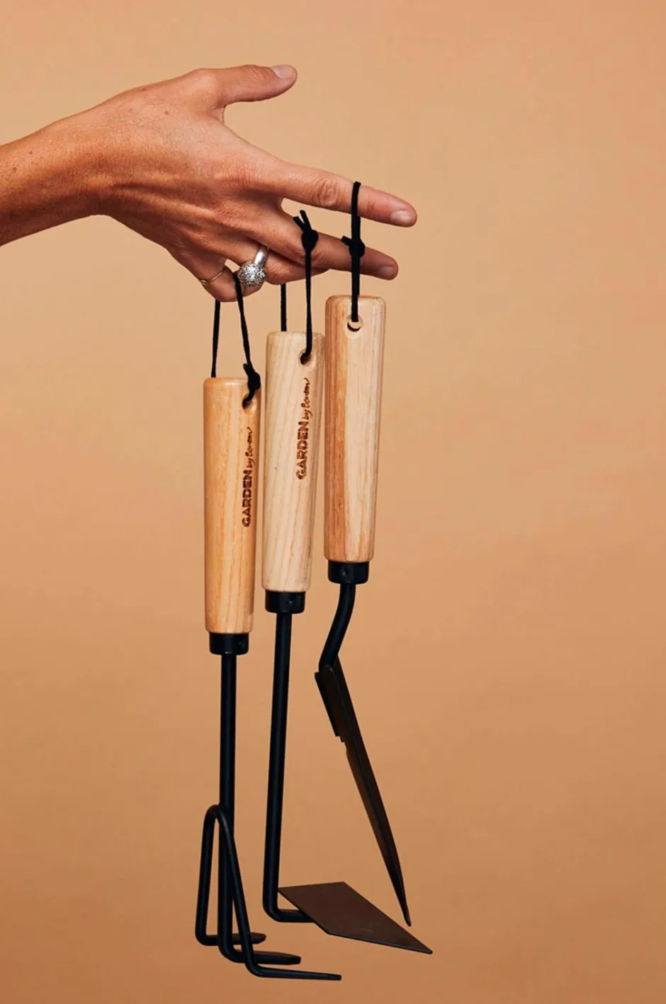 by Benson Haveredskaber - Set^ Planter & Blomster