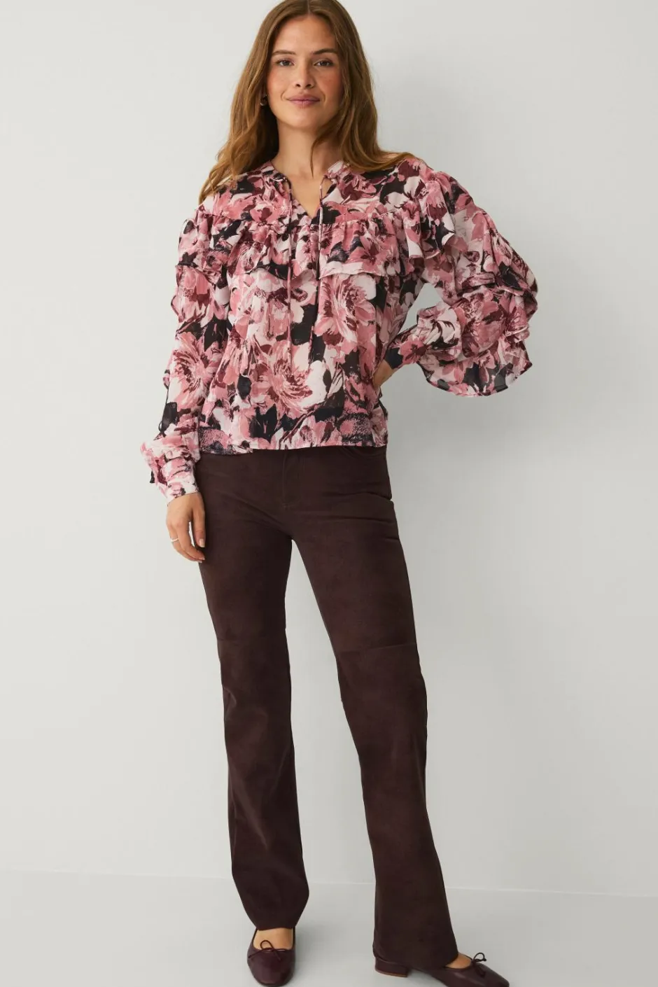 Discount Collection Bluse med volanter Dame Skjorter & Bluser