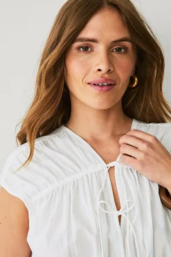 Discount Collection Bluse med snørebånd Dame Skjorter & Bluser