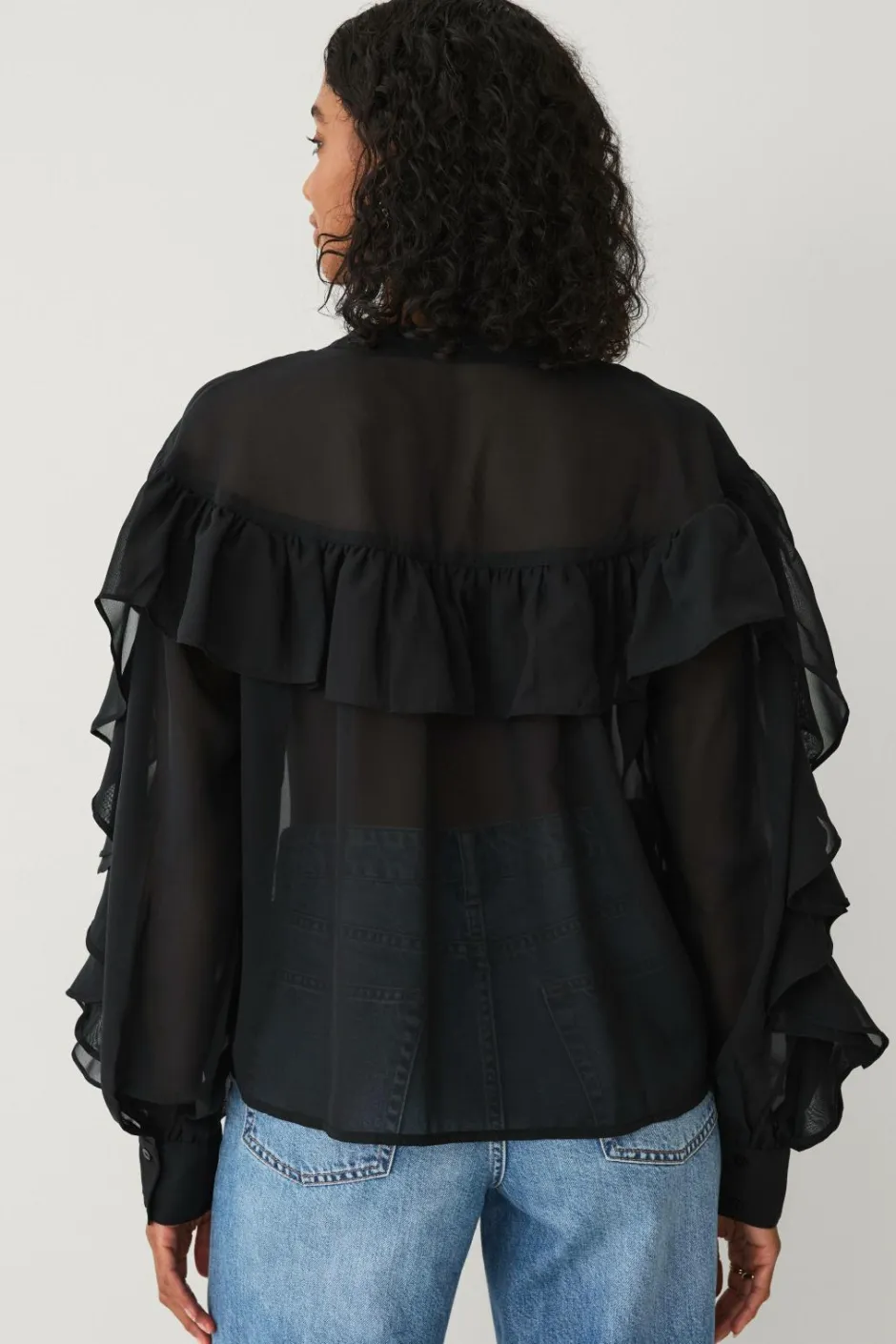 Outlet Collection Bluse med volanter Dame Skjorter & Bluser