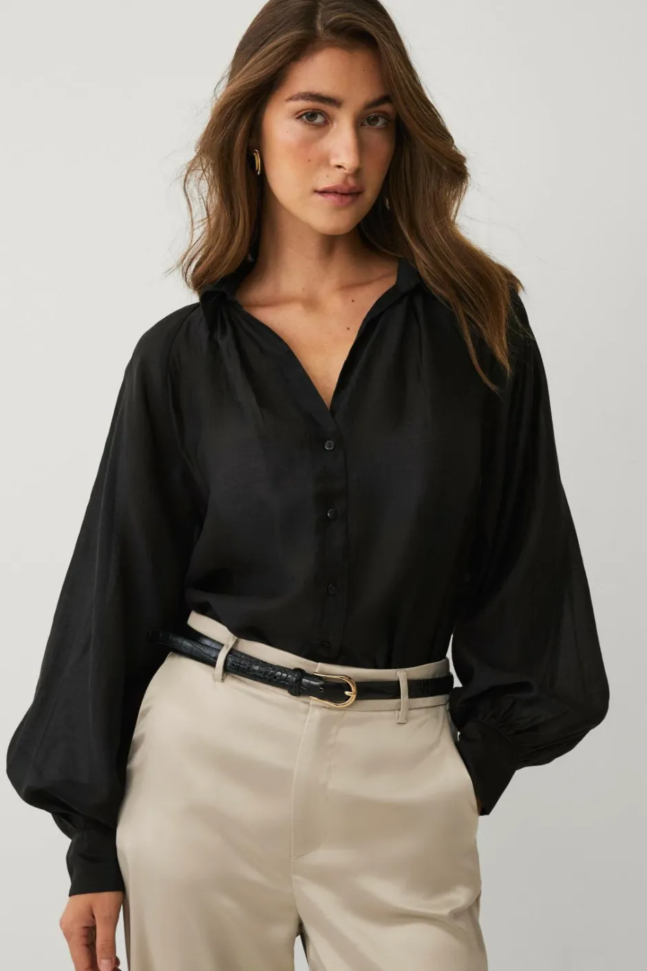 Hot Collection Gennemsigtig bluse med v-hals Dame Skjorter & Bluser