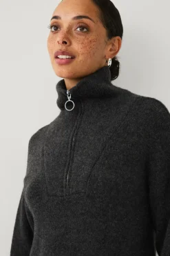 Clearance Collection Glatstrikket kjole med høj krave Dame Kjoler