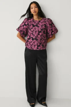 Ellos Collection Jacquardvævet bluse med pufærmer^Dame Skjorter & Bluser
