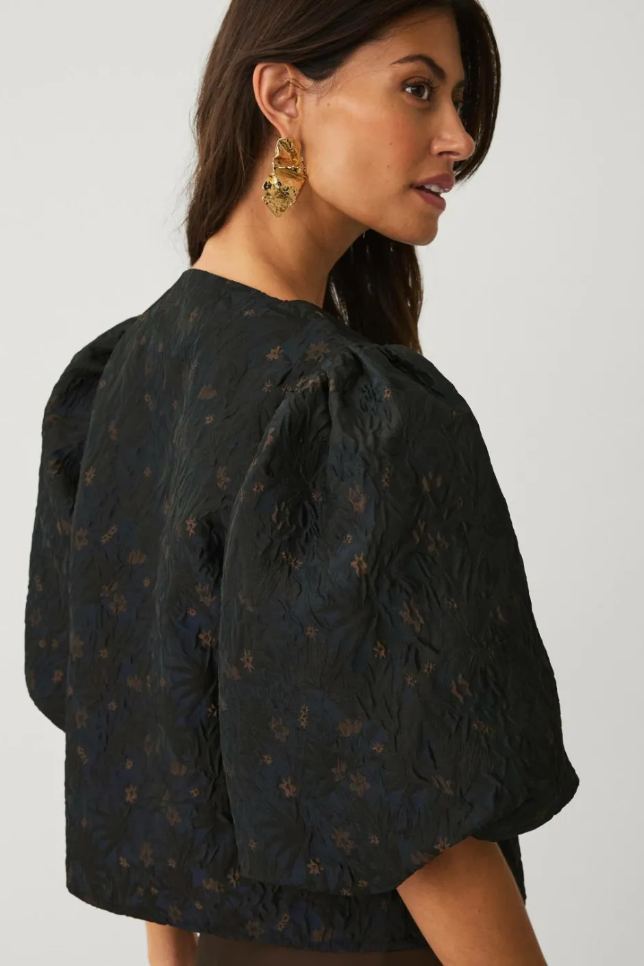 Outlet Collection Kort blusejakke med blomstermønster Dame Blazere & Veste