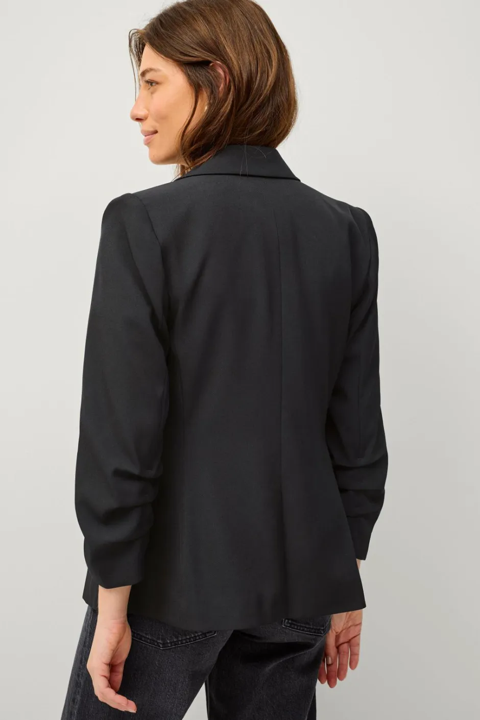 Ellos Collection Smal pasform habitjakke med krøllede ærmer^Dame Blazere & Veste