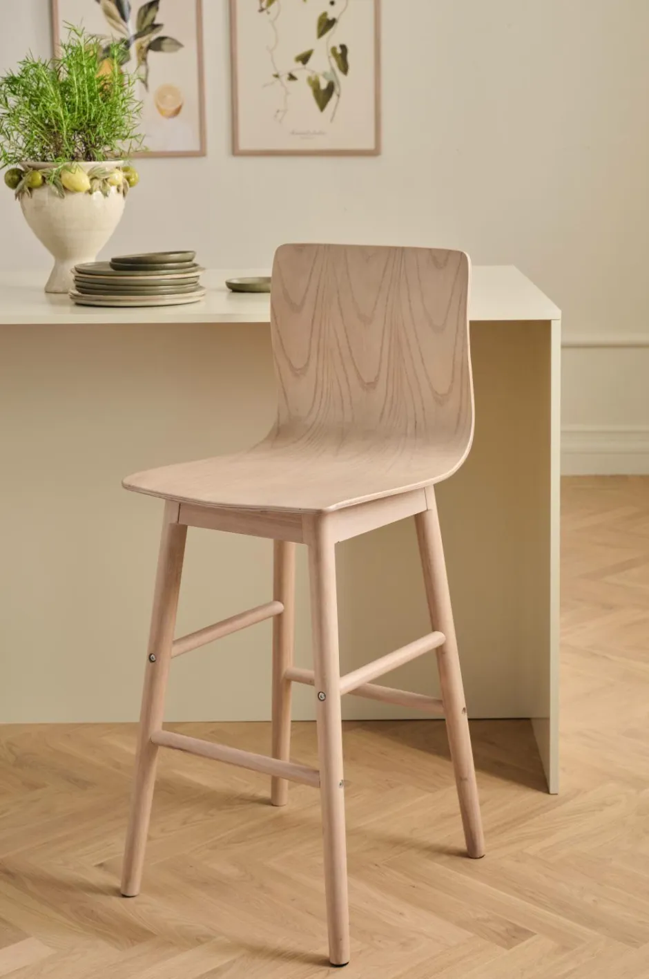 Ellos Home Barstol Svensen Sædehøjde 68 cm^ Stole & Skamler