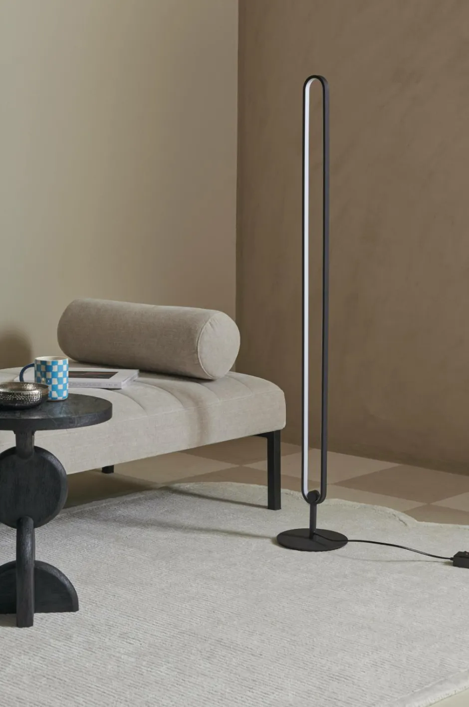 New Home Gulvlampe Loop LED Gulvlamper