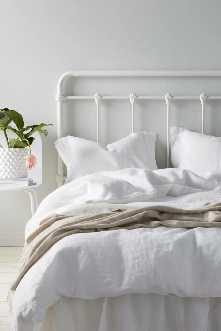 Ellos Home Sengegavl Industriell 180 cm^ Senge & Madrasser
