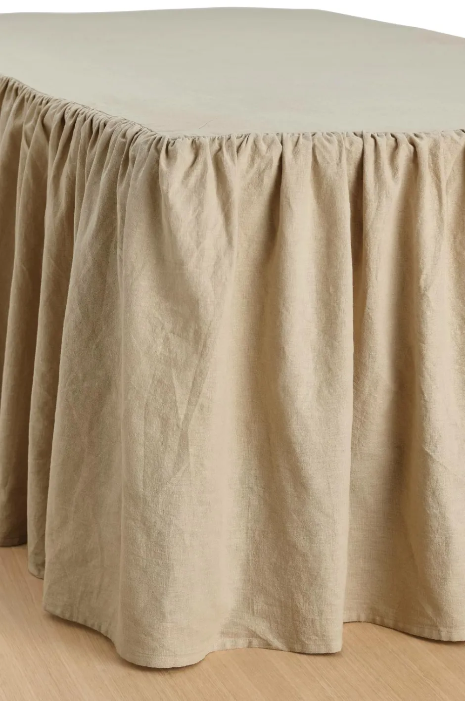 Outlet Home Sengekappe Elly Frilled i genanvendt halvlinned Sengekapper
