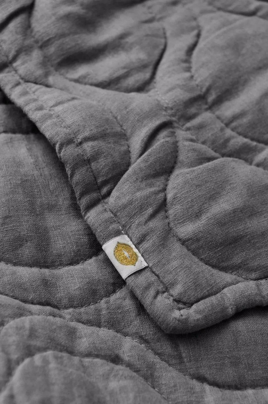 Home Sengetæppe Elly Quilted i genanvendt halvlinned Sengetæpper