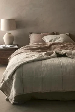 Sale Home Sengetæppe Candice Square i vasket hør Sengetæpper