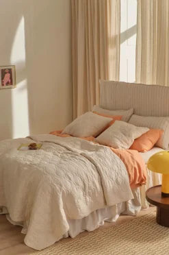 Home Sengetæppe Elly Quilted i genanvendt halvlinned Sengetæpper