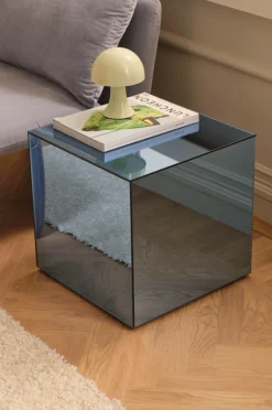 Ellos Home Sidebord Kube med spejlglas^ Borde