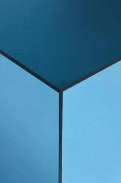 Ellos Home Sidebord Kube med spejlglas^ Borde