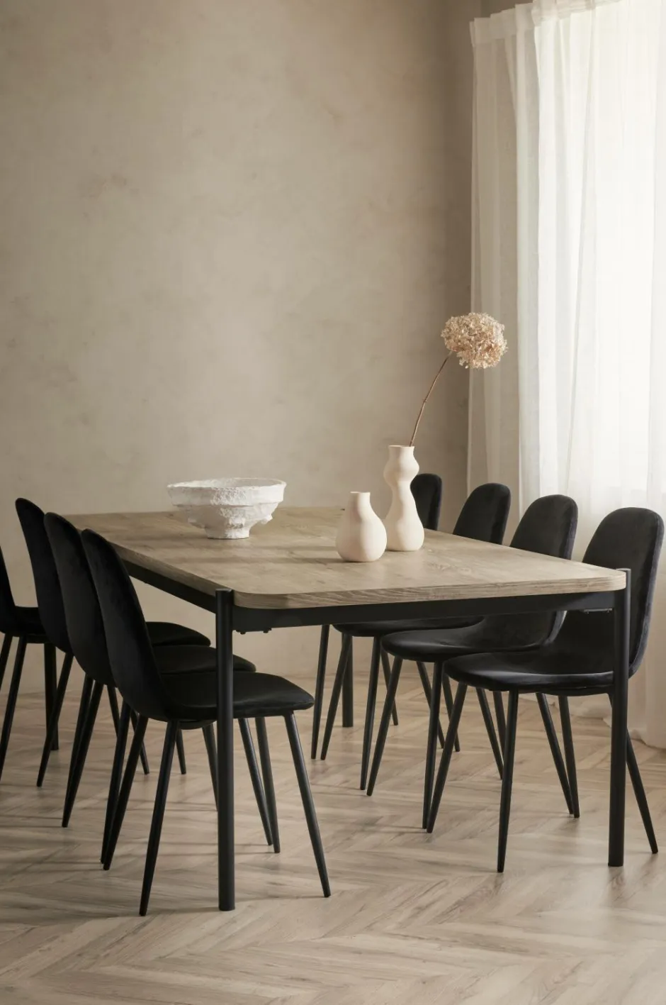 Discount Home Spisebordssæt Gilda med 1 bord og 8 stole Spisegrupper