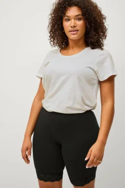 Clearance Plus collection Korte cykelshorts med blondekant Dame Shorts