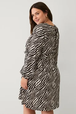 New Plus collection Kjole med ballonærmer Dame Kjoler