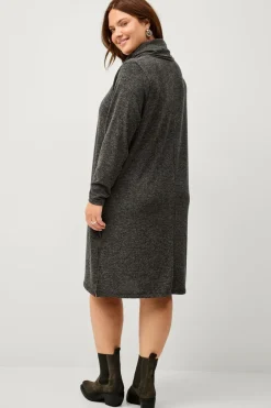 Ellos Plus collection Strikket kjole med turtleneck^Dame Kjoler