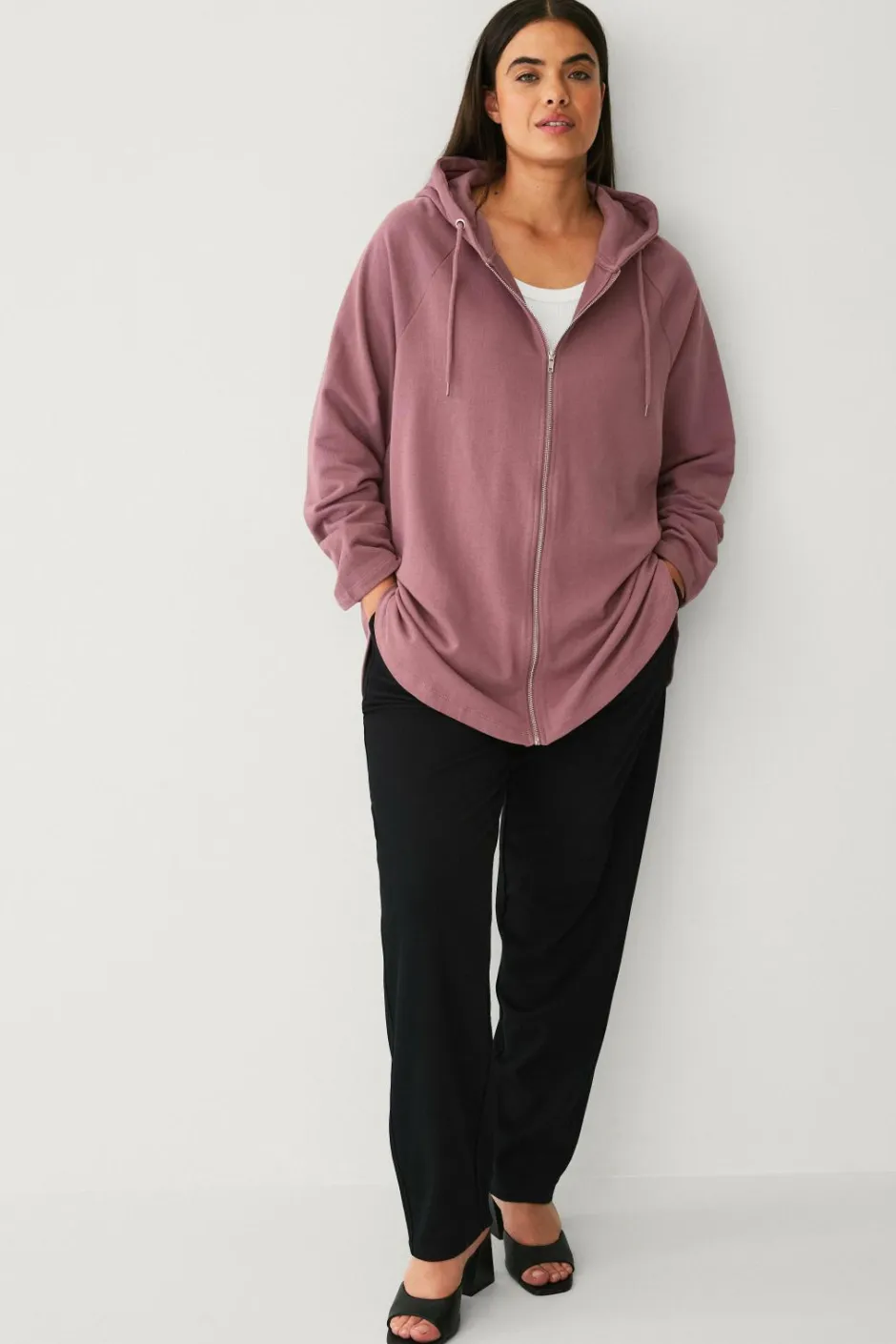 Ellos Plus collection Sweatshirt med hætte og lynlås^Dame Sweatshirts & Hoodies