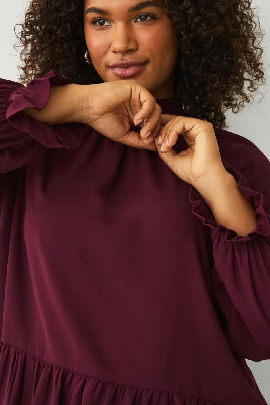 Sale Plus collection Chiffonbluse med flæser Dame Skjorter & Bluser