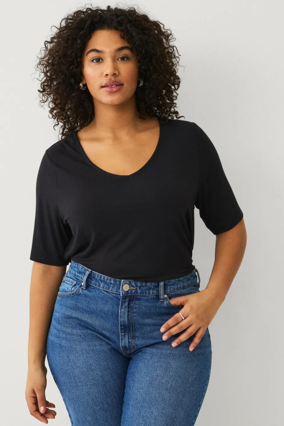 Hot Plus collection Blød top med V-hals Dame Basistøj