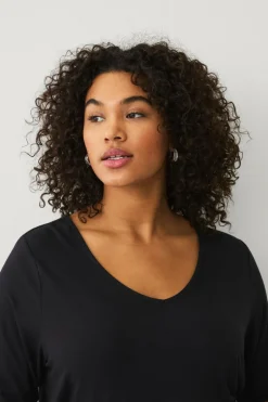 Hot Plus collection Blød top med V-hals Dame Basistøj