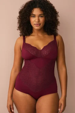 Hot Plus collection Shapingbody med blondedetaljer - medium støtte Dame Shaping