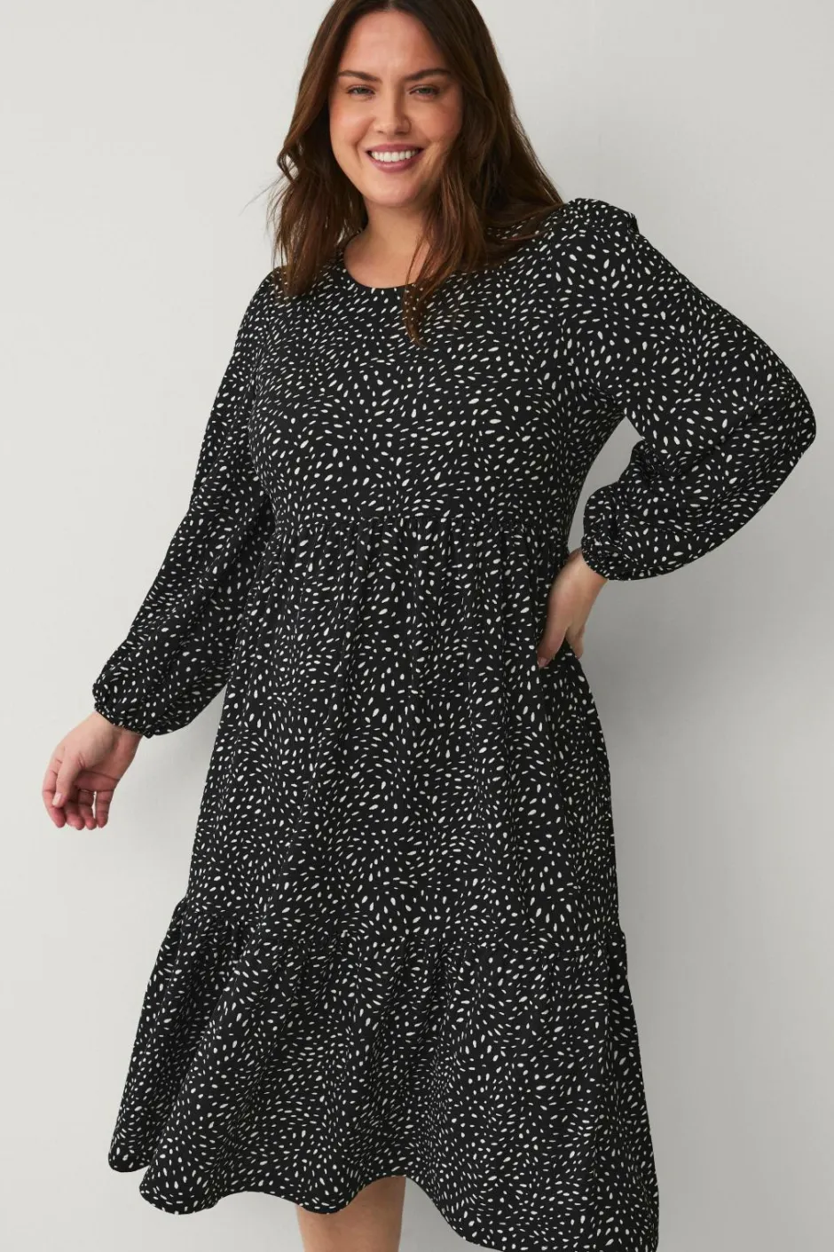 Outlet Plus collection Kjole med flæser Dame Kjoler