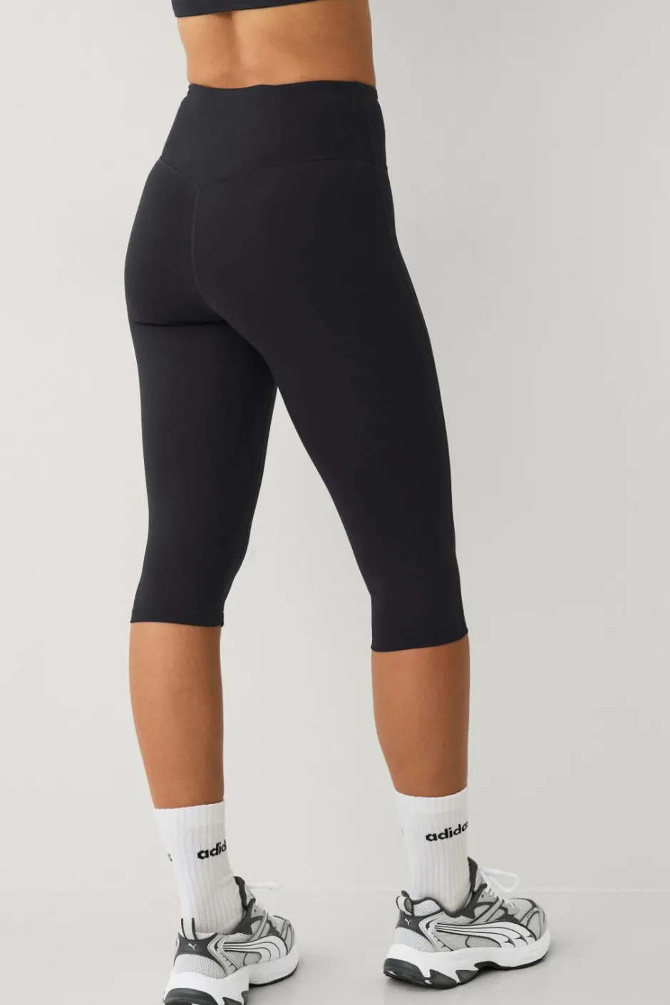 Discount STUDIO Træningstights Capri Tights Flat Front Core Dame Træningstøj|Træningstøj