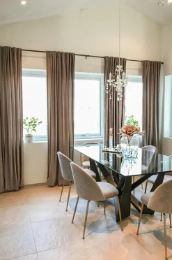 Best Smuk gardinlængde i velour Velourgardiner