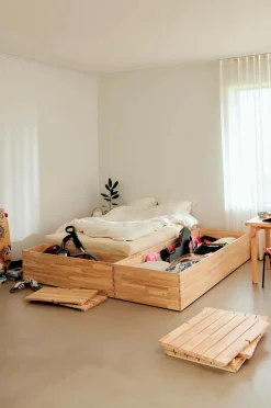 Sale Basement Seng Senge & Madrasser