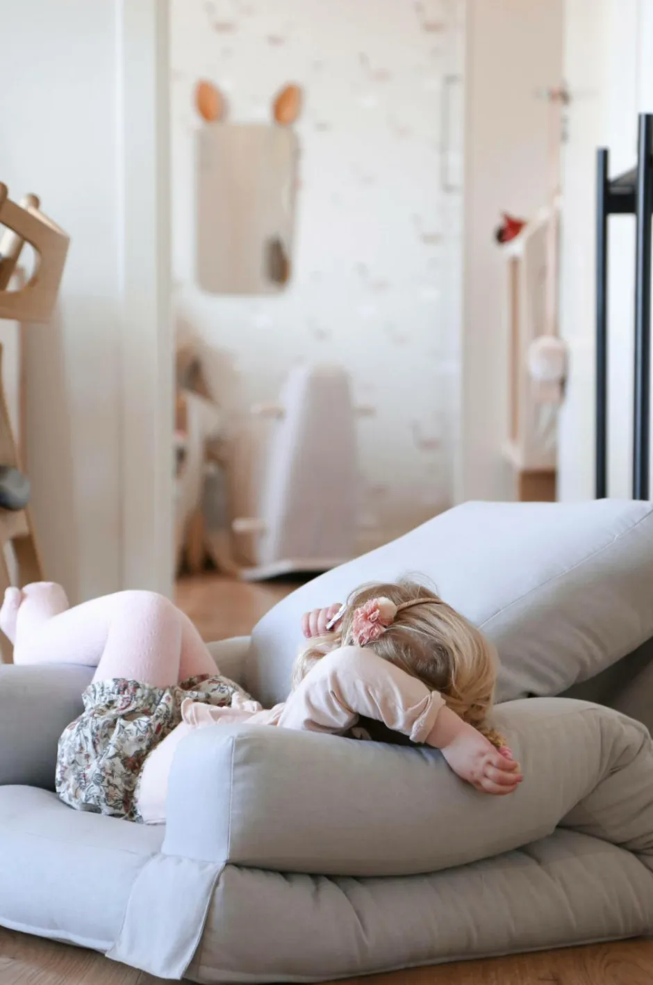Stol + seng i ét Mini Hippo Børn Børnemøbler