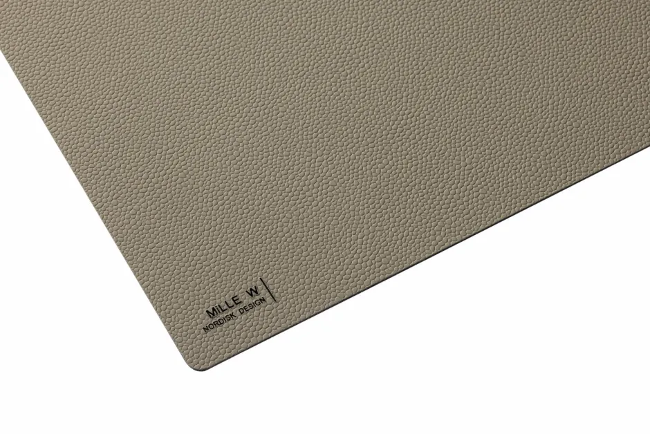 Clearance Skrivebordsunderlag 70x30cm Kontorartikler