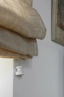 Mimou Liftgardin Ellie halvlærred 220 cm høj^ Foldegardiner