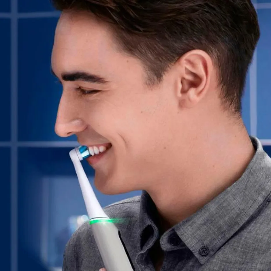 Oral B Eltandbørste iO6 Series M6 Gre^ Tandpleje