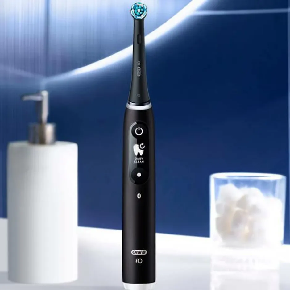 Oral B Eltandbørste iO6 Series M6 Black/Light Rose^ Tandpleje