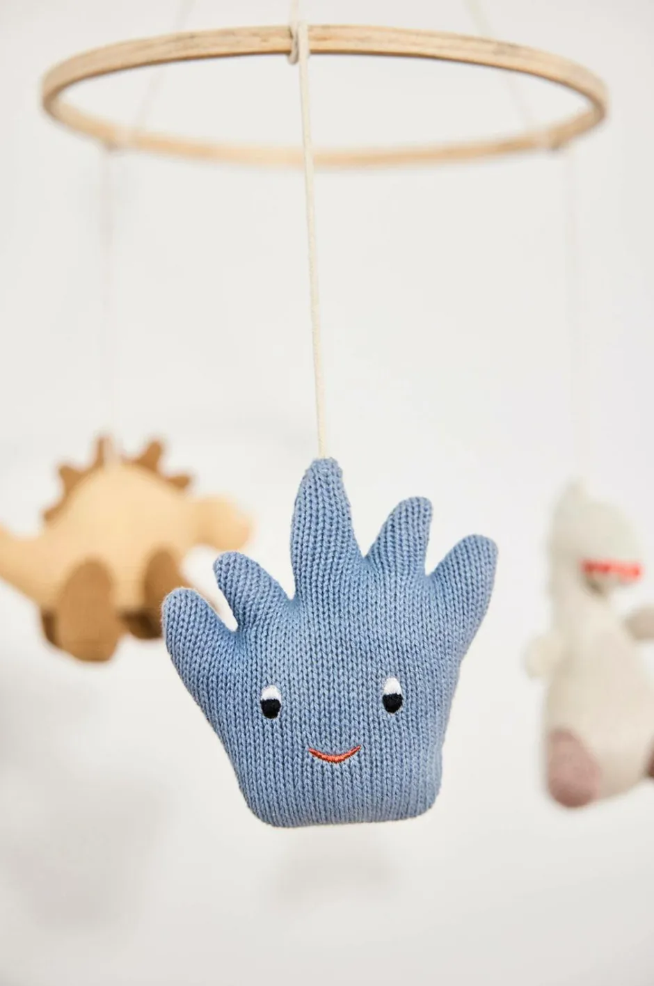 OYOY Living Design Mobil Dino^Børn Babylegetøj