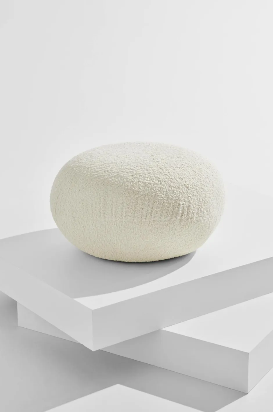 Pastill Bloom puff ø 72 cm^ Puffer & Fodskamler