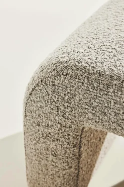 Outlet Odette puf i bouclé 45x41 cm Puffer & Fodskamler