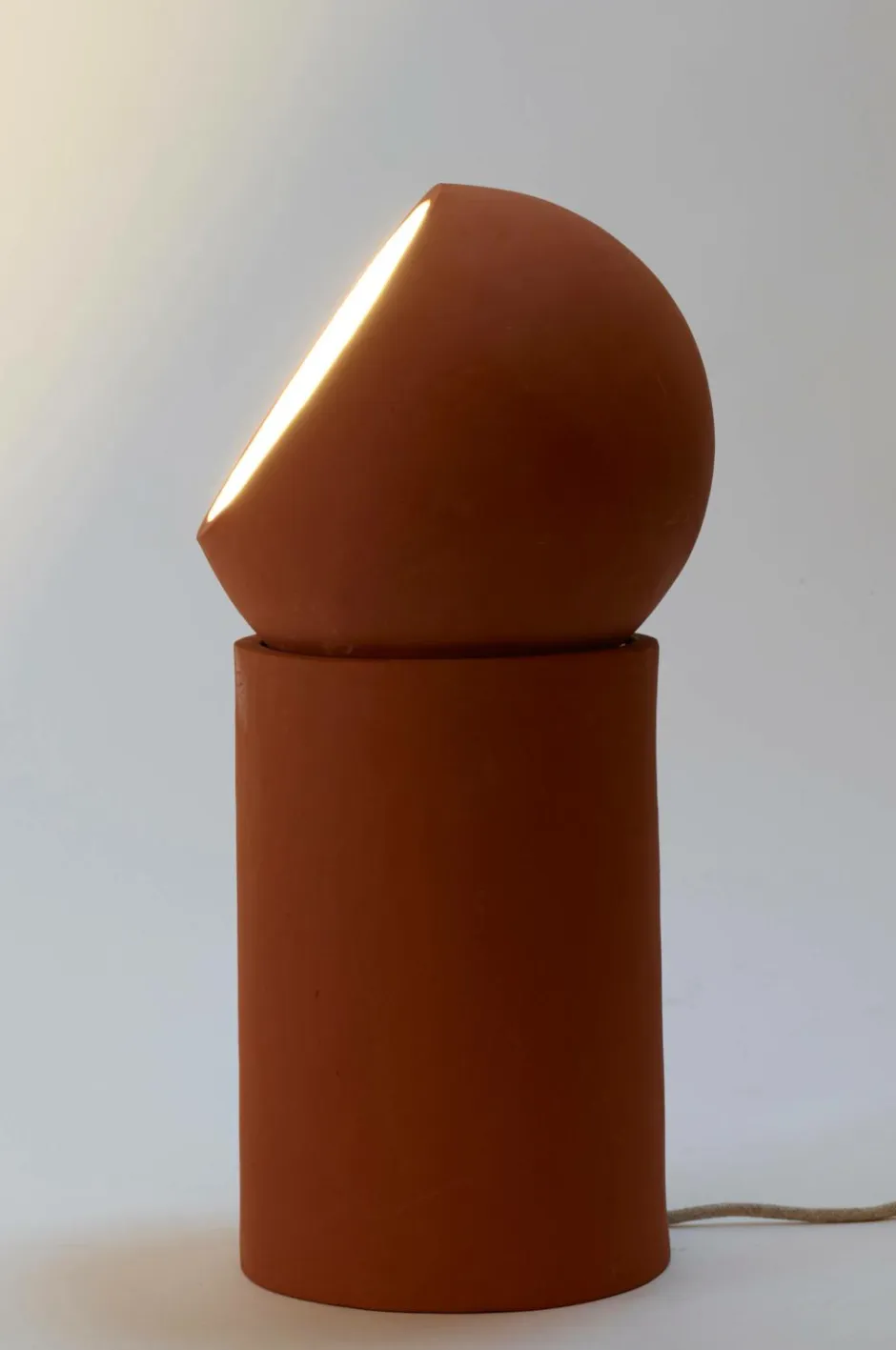 Best Bordlampe L By Lauren Van Driessche Bordlamper