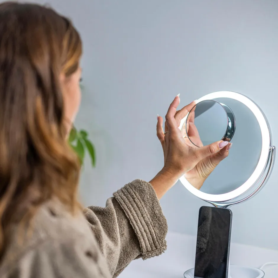 Sharper Image Bathroom Wireless Charger with Mirror Round LED 8 inch^ Makeup-Tilbehør