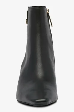 Hot Boots TH Square Toe Kitten Bootie Dame Boots & Snørestøvler