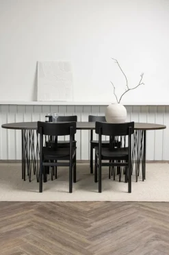 Spisegruppe Stone Oval og stolene Montros Spisegrupper