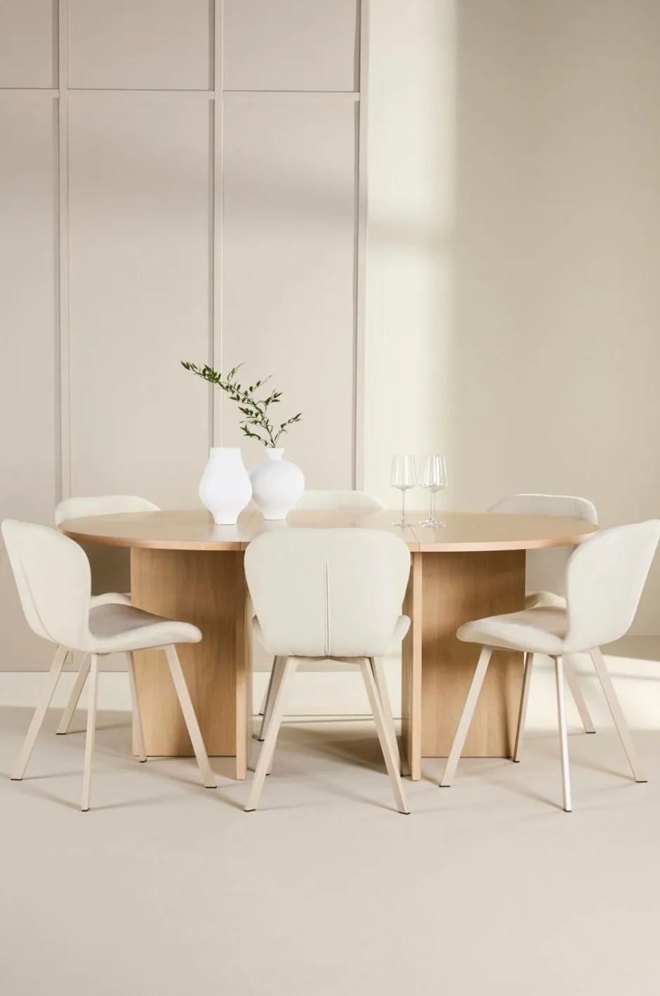 Venture Home Strada-spisebord med Lilja-stol^ Spisegrupper