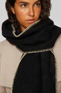 New Halstørklæde viSantel Scarf Dame Tørklæder & Halstørklæder